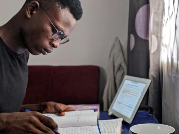 How to Choose a Reliable Academic Writing Provider?